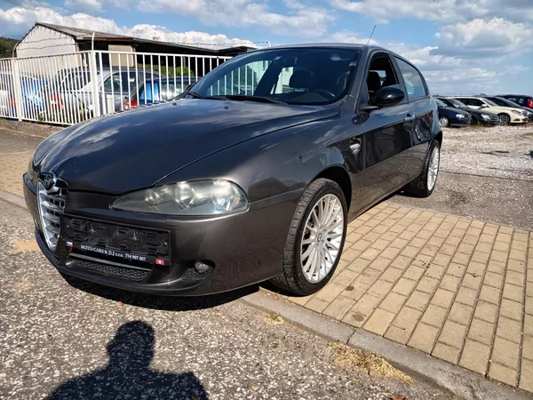 Alfa Romeo 147 2.0 TS 16V - foto 12