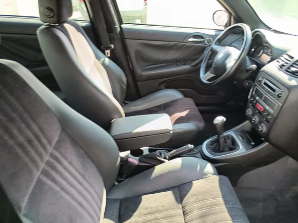 Alfa Romeo 147 2.0 TS 16V - foto 40