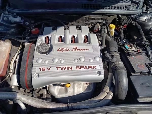Alfa Romeo 147 2.0 TS 16V - foto 46