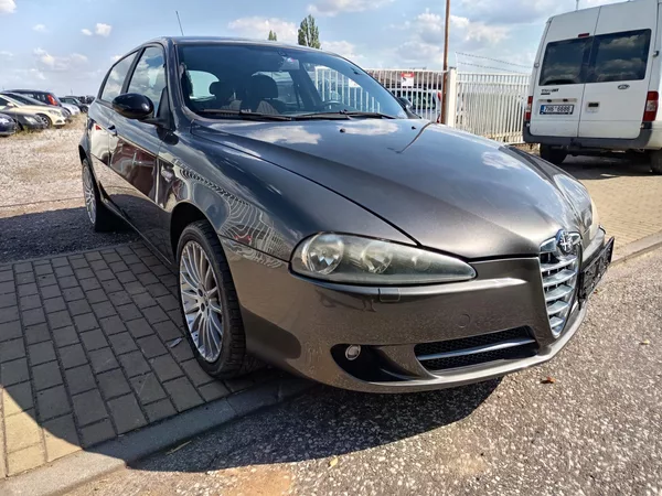 Alfa Romeo 147 2.0 TS 16V - foto 7