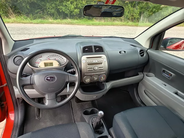 Subaru Justy 1.0 51kw - foto 32