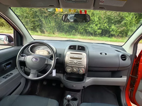 Subaru Justy 1.0 51kw - foto 42