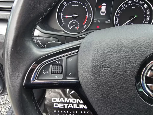 Škoda Superb 140KW DSG WEBASTO PANORAMA - foto 33