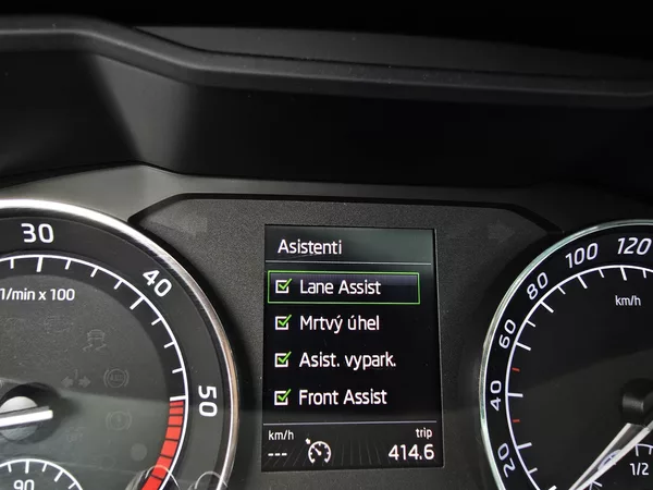 Škoda Superb 140KW DSG WEBASTO PANORAMA - foto 34