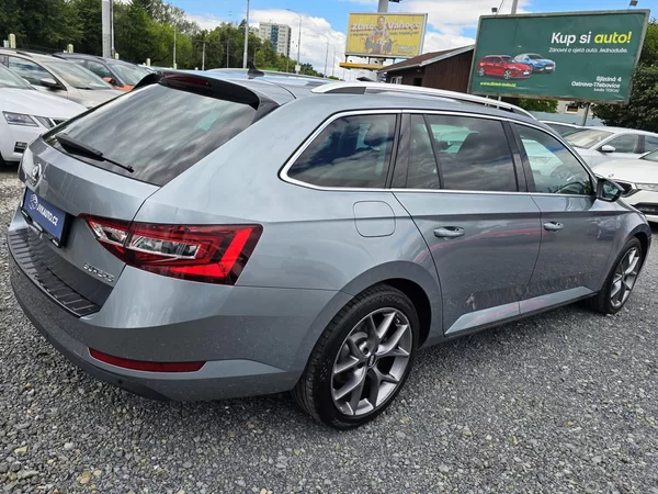 Škoda Superb 140KW DSG WEBASTO PANORAMA - foto 6