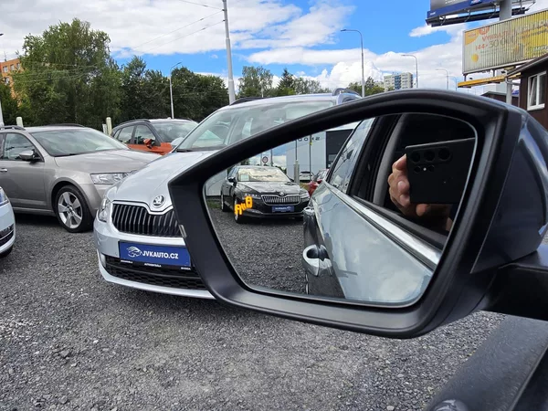 Škoda Superb 140KW DSG WEBASTO PANORAMA - foto 9