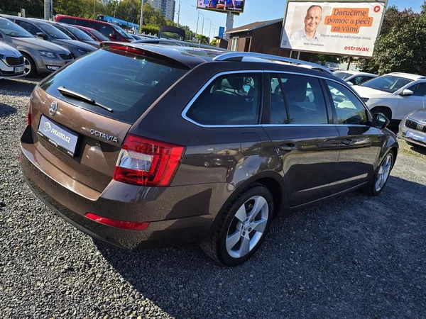 Škoda Octavia 1.4TSI STYLE Bi-XENON 1Majite - foto 5