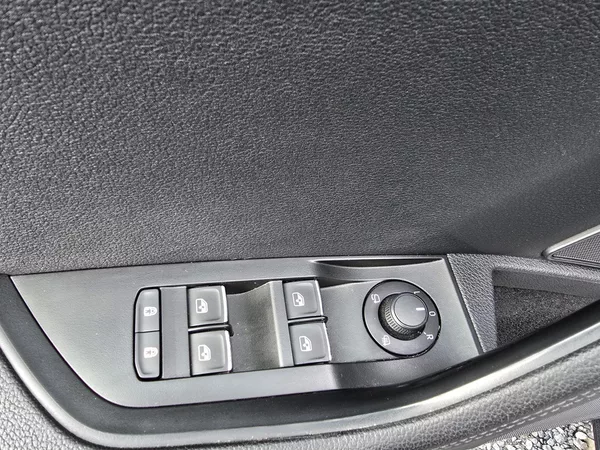 Škoda Superb 2.0TDI 147KW DSG 4x4 L&K TOP! - foto 19