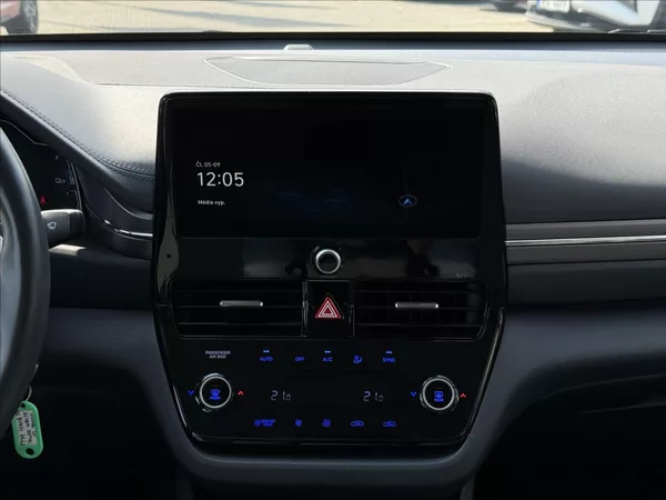 Hyundai Ioniq 1,6 GDi PHEV SMART NAVI - foto 13