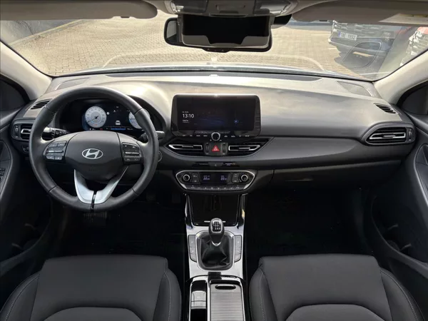 Hyundai i30 1,5 i CVVT hatchback STYLE - foto 11