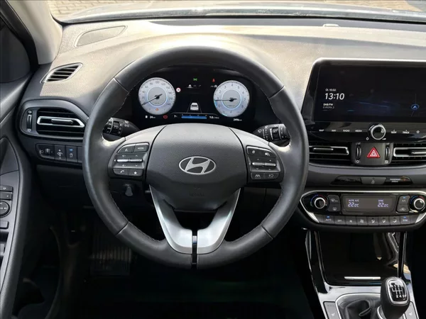Hyundai i30 1,5 i CVVT hatchback STYLE - foto 15