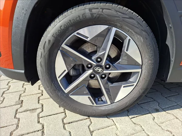 Hyundai Tucson 1,6 T-GDi PREMIUM 4x4 automat - foto 8