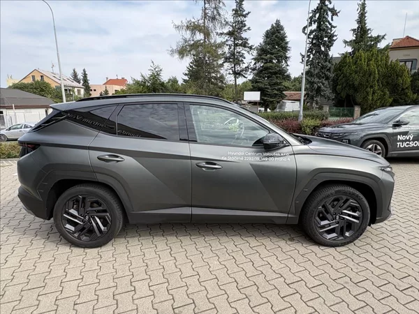 Hyundai Tucson 1,6 T-GDi 4x2 DCT 20 Years - foto 6