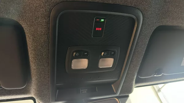 Dacia Duster Journey Hybrid-G 150 4x4 - foto 28