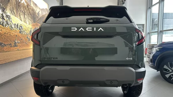 Dacia Duster Journey Hybrid-G 150 4x4 - foto 5