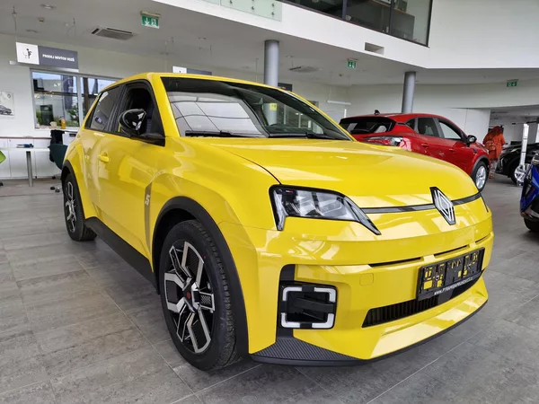 Renault 5 E-TECH techno 150 k comfort range - foto 2