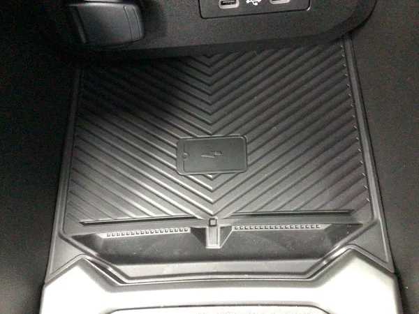 Dacia Duster 1.8 HYBRID MAX.VÝBAVA AKCE - foto 12