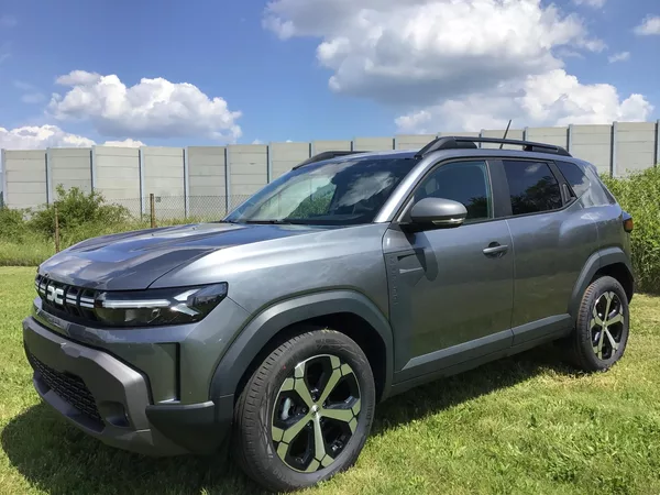 Dacia Duster 1.8 HYBRID MAX.VÝBAVA AKCE - foto 2