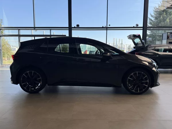 Cupra Born VZ 79 kWh / 326k / 2027 - foto 9