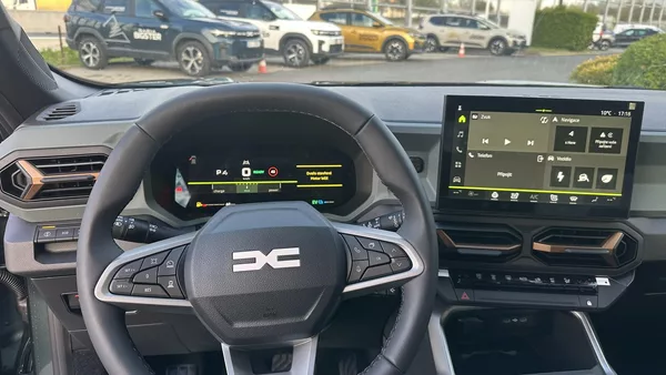 Dacia Bigster Extreme Hybrid 155 - foto 16