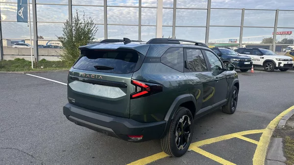 Dacia Bigster Extreme Hybrid 155 - foto 7