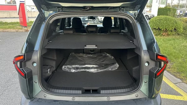 Dacia Bigster Extreme Hybrid 155 - foto 9
