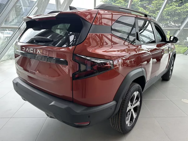 Dacia Bigster Journey HYBRID 155 - XXL SLEVA - foto 4