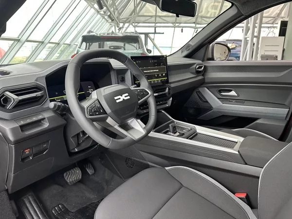 Dacia Bigster Journey HYBRID 155 - XXL SLEVA - foto 8