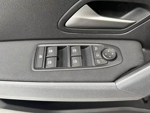 Dacia Bigster Journey HYBRID 155 - XXL SLEVA - foto 9