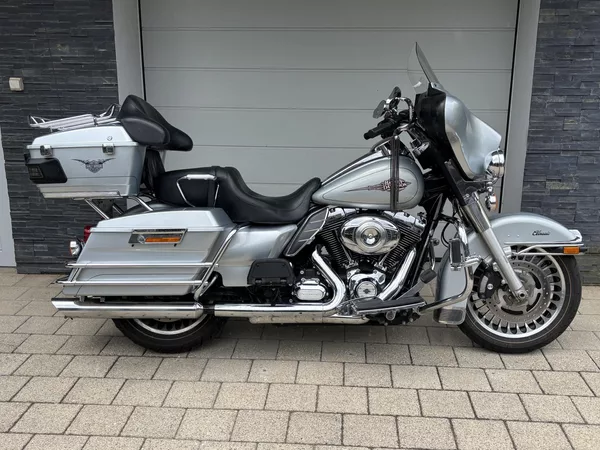 Harley-Davidson FLHTC Electra Glide Classic TC 103, 62kW, ČR, 1 majitel - foto 2