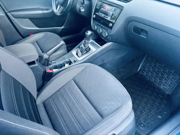 Škoda Octavia 1.5 TSI, 110kW, DSG, ČR, DPH - foto 9