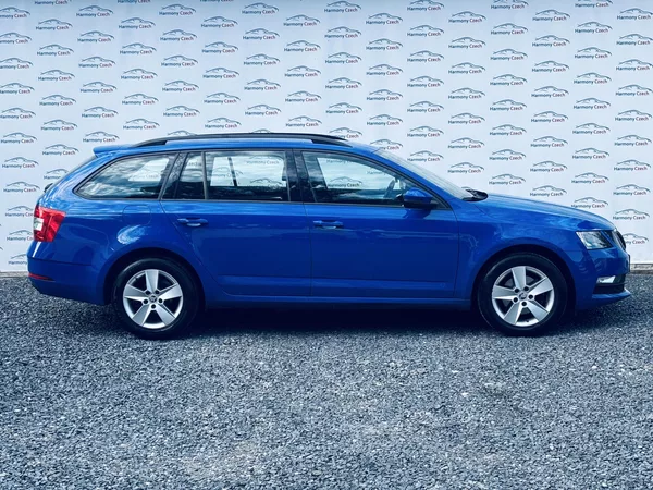 Škoda Octavia 1.5 TSI, 110kW, ČR, DPH - foto 5
