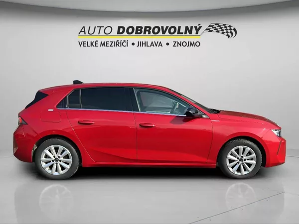 Opel Astra Elegance HB 1.2 TURBO 96kW/130 - foto 10