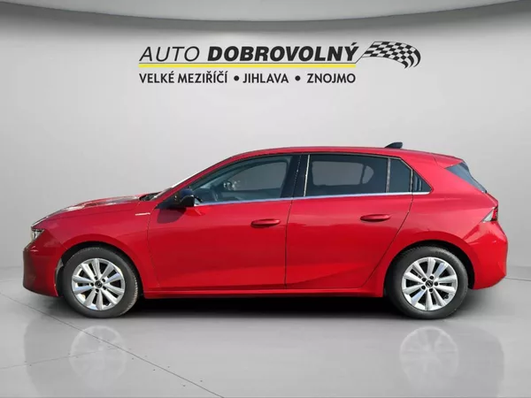 Opel Astra Elegance HB 1.2 TURBO 96kW/130 - foto 4