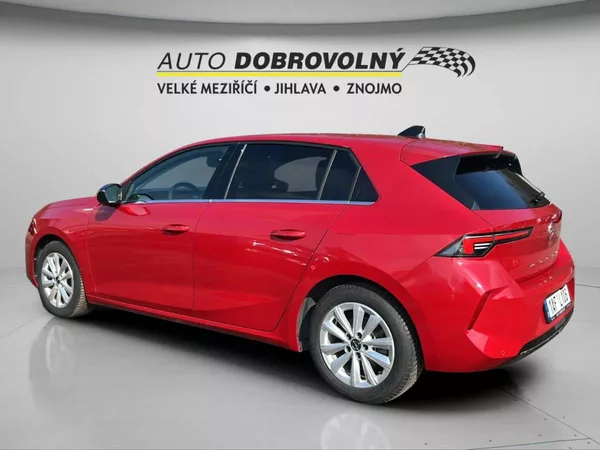 Opel Astra Elegance HB 1.2 TURBO 96kW/130 - foto 5