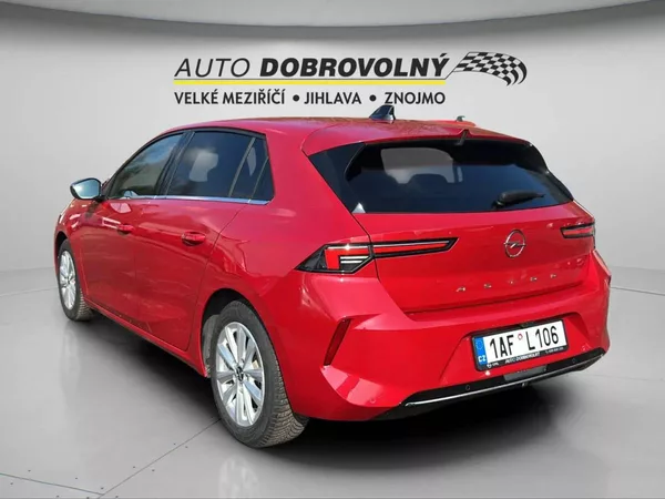 Opel Astra Elegance HB 1.2 TURBO 96kW/130 - foto 6