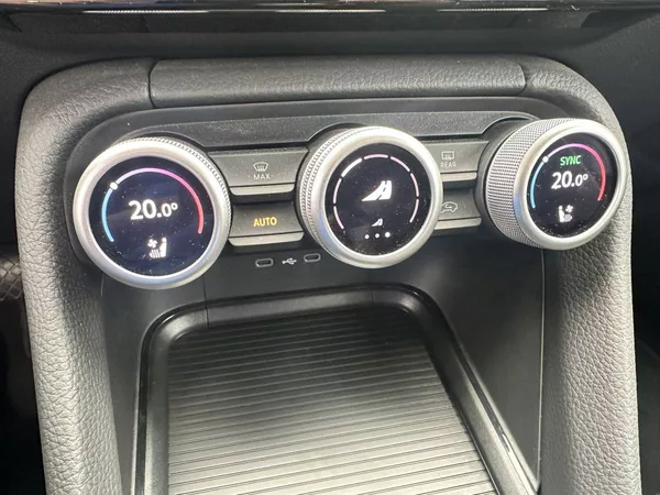 Škoda Kodiaq Exclusive Selection 2,0TDI 142 - foto 16