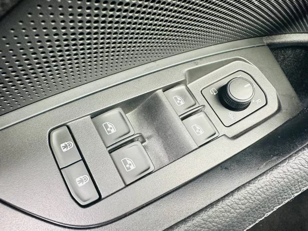 Škoda Kodiaq Exclusive Selection 2,0TDI 142 - foto 18