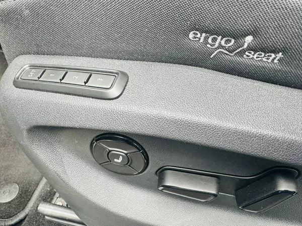 Škoda Kodiaq Exclusive Selection 2,0TDI 142 - foto 21