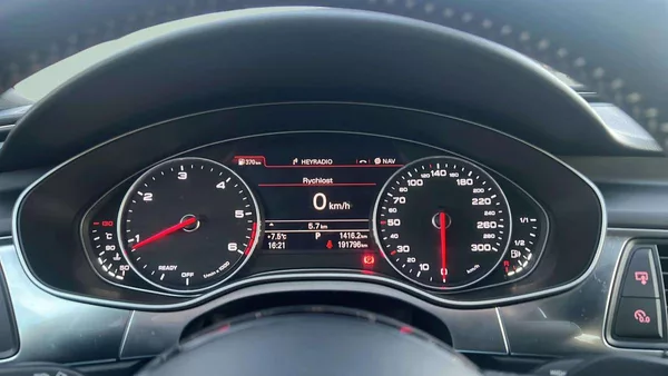Audi A6 Avant 3.0 TDI Biturbo 4x4 (235 - foto 20