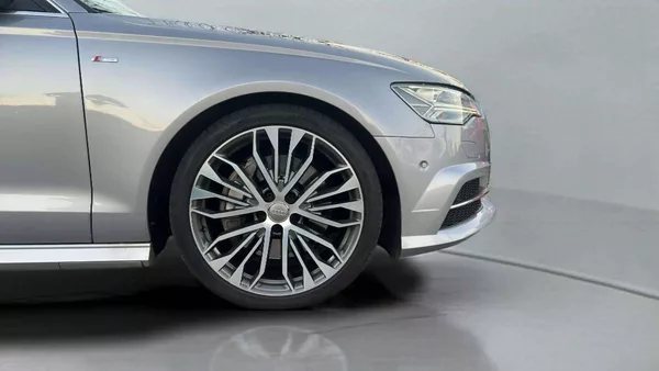 Audi A6 Avant 3.0 TDI Biturbo 4x4 (235 - foto 28