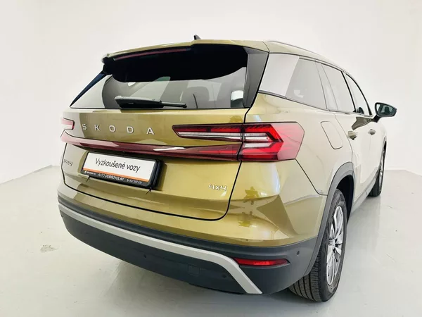 Škoda Kodiaq Exclusive Selection 2,0TDI 142 - foto 2
