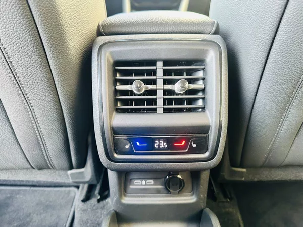 Škoda Kodiaq Exclusive Selection 2,0TDI 142 - foto 22
