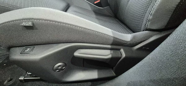 Opel Astra Edition HB 1.2 TURBO (96kW/130 - foto 12