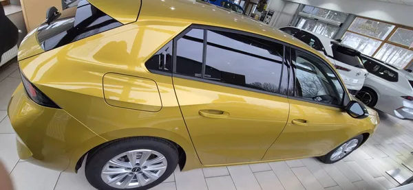 Opel Astra Edition HB 1.2 TURBO (96kW/130 - foto 6