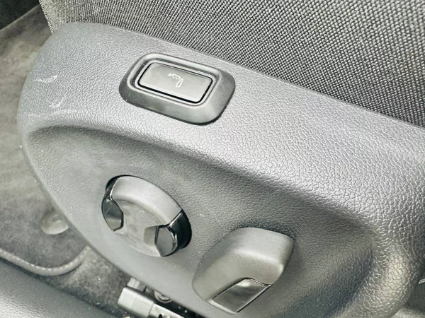 Škoda Superb Combi Selection 2,0TDI 110kW D - foto 23