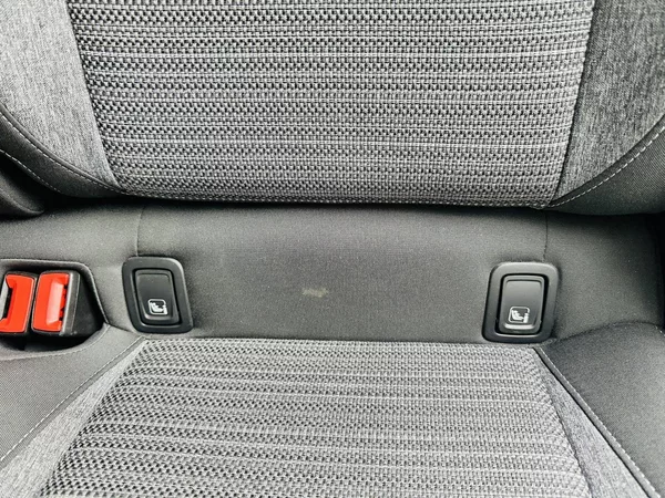 Škoda Superb Combi Selection 2,0TDI 110kW D - foto 24
