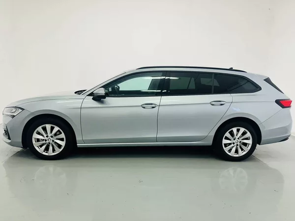 Škoda Superb Combi Selection 2,0TDI 110kW D - foto 3