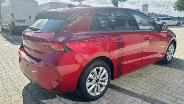 Opel Astra Elegance HB 1.5 CDTI 96kW/130k - foto 4