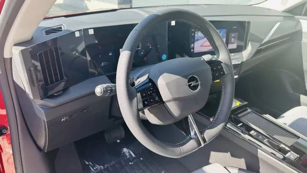 Opel Astra Elegance HB 1.5 CDTI 96kW/130k - foto 8